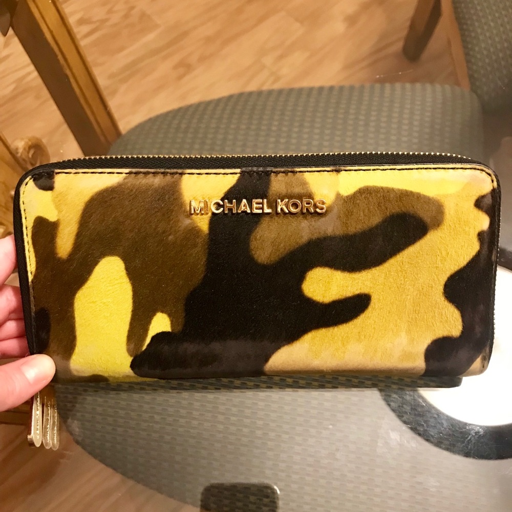 MK fo fur camo print wallet